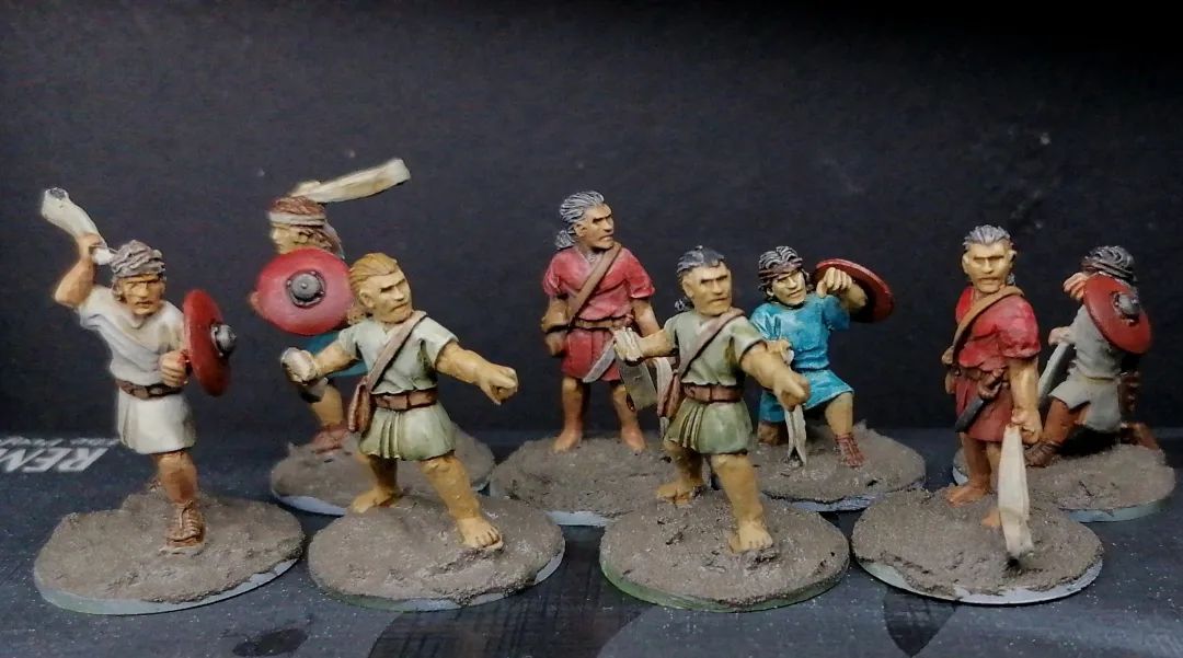 Next step finished for today. Still wip but already TT standard I think. Would you play this Miniatures after dry and basing already or not? #minipainter #paintingminiatures #miniaturepainting #sagaageofhannibal #grippingbeast #warriors #slinger #iberianwarrior #paintboardgames #tabletop #d20 #boardgames #acrylicpainting #warmongers #historicalwargaming #wargaming #studiotomahawk #strongholdterrain